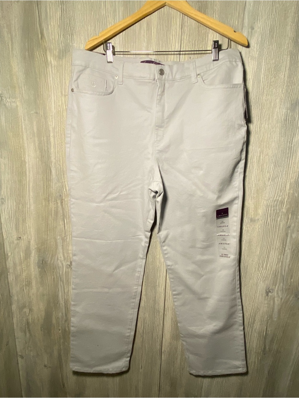 Gloria Vanderbilt Women's Classic Tapered Amanda Jeans Color GREY OPAL